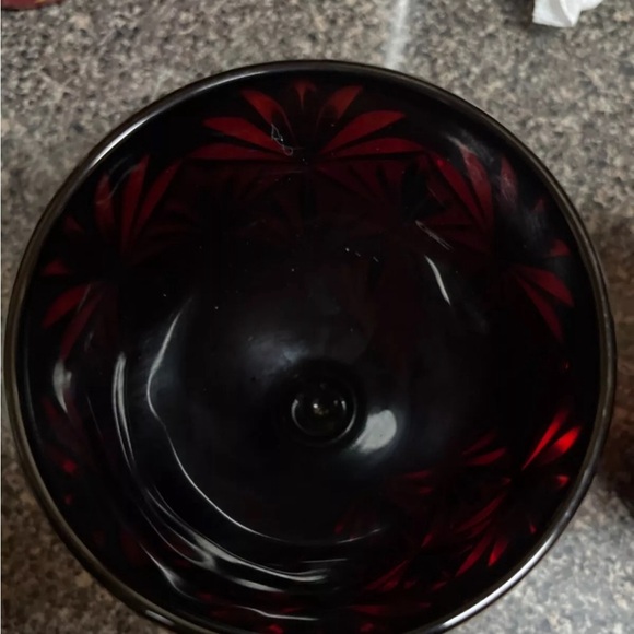 Ruby red goblets - Picture 3 of 3